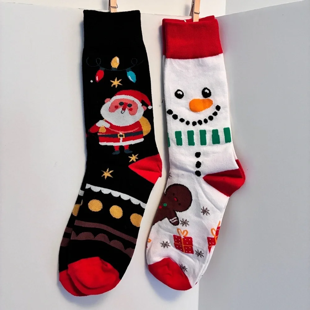 Family Christmas Sock Assortment 7 Pairs Santa Snowmen Reindeer NWOT